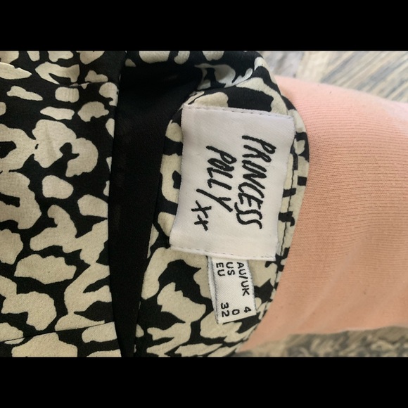 Princess Polly mini black and white skirt - Picture 3 of 6